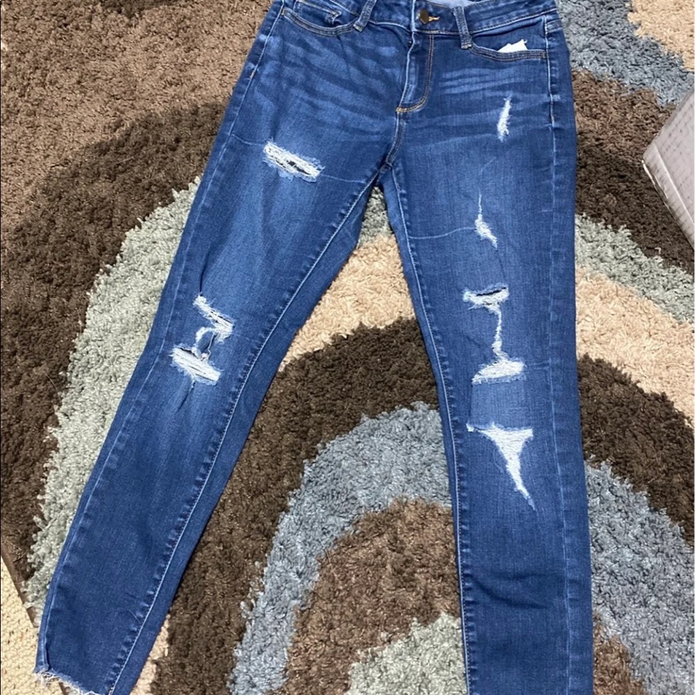 A.n.a jeans.  Great condition!!!